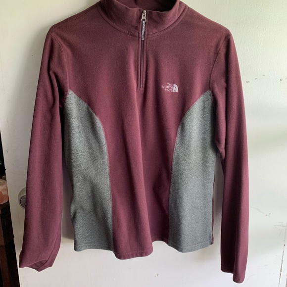 Women’s north face pullover - Picture 2 of 3